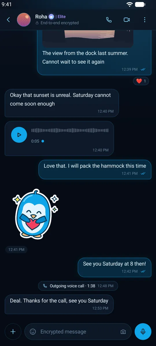 A Q Chat conversation in the Quantum theme